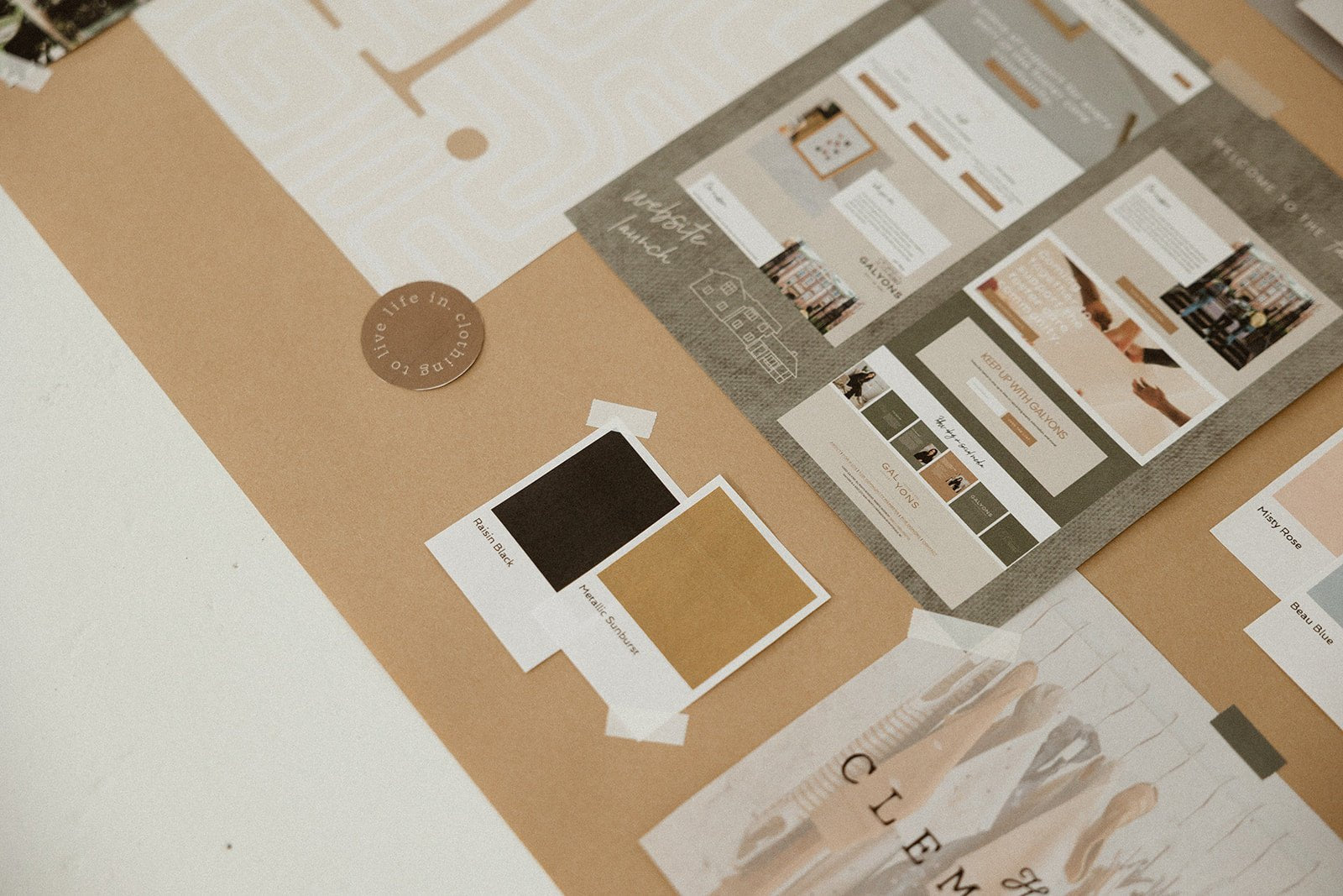 Choosing Brand Colors: 2 Easy Tips - Simply Lynn's Creative 